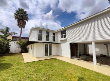 Casa de 3 habitaciones, Puebla · Casa Renta o Venta en Col. Huexotitla, Puebla