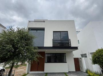 Casa de 4 habitaciones, Zapopan · Casa Nueva en Parques Vallarta