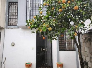 Casa en condominio · 64m² · 2 Recámaras · 1 Estacionamiento · Casa en Venta en Fraccionamiento Los Molinos