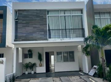 Casa en Renta de 3 habitaciones Las Torres · Renta Hermosa Casa Altus I