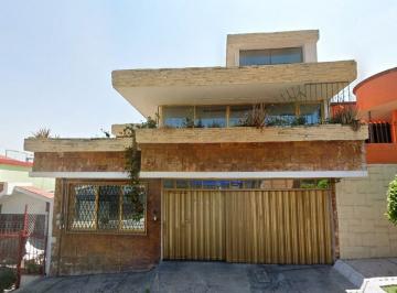 Casa de 4 habitaciones, Puebla · Casa de 216 m² con 4 Recámaras en Venta en Arboledas de Guadalupe