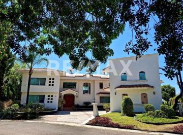 Casa de 4 habitaciones, Querétaro · Casa en Venta en Condominio El Campanario