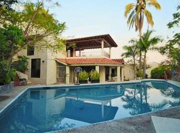 Casa de 5 habitaciones, Xochitepec · Residencia en Club de Golf Santa Fe | Privacidad, Espacio y Calidad de Vida