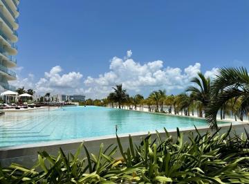 Departamento · 2 Recámaras · 2 Estacionamientos · Se Renta Departamento en Sls Beach Tower Piso 15 Vista Frontal Al Mar Puerto Cancún