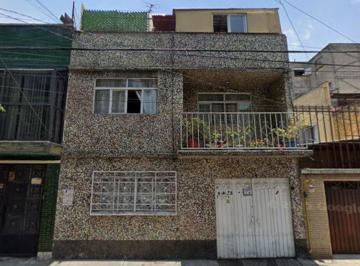 Casa de 4 habitaciones, Cuauhtémoc · Casa en Venta en Obrera, Cuauhtémoc