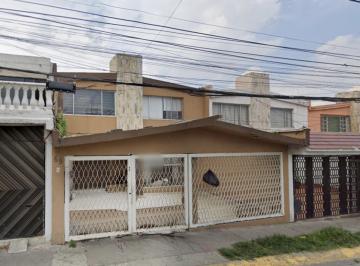 Casa de 3 habitaciones, Atizapán de Zaragoza · Venta de Casa en Paseo de Mexico 69, Jardines de Atizapan, Atizapan de Zaragoza, Edo. Mex.