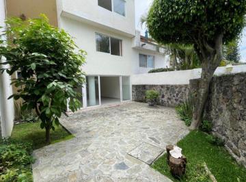Casa · 118m² · 3 Recámaras · 2 Estacionamientos · Casa en Venta en Condominio Exclusivo