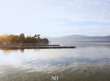 Terreno / Lote , Tlajomulco de Zúñiga · Terreno en Venta Frente Al Lago de Cajititlán, Poblacion de Cuexcomatitlán