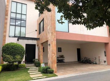 ab9ce560d65cb10bdb393ca57641b186deae542d67ff7d7e839b8b3a20e01328 · Casa en Renta, Privada Turquesa
