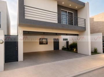 Casa · 258m² · 3 Recámaras · 2 Estacionamientos · Casa en Venta en Ramos Arizpe
