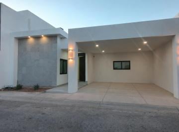 Casa de 2 habitaciones, Hermosillo · Casa en Venta Al Poniente de La Ciudad, de Una Planta