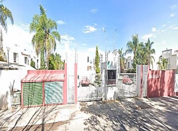 Casa de 3 habitaciones, Zapopan · Casa con 126 m² de Terreno y 3 Recámaras en Venta en Fraccionamiento Altus Quintas