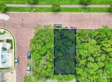 Terreno / Lote · 287m² · Terreno en Venta en Cancun en Residencial Vía Cumbres con Excelente Ubicación