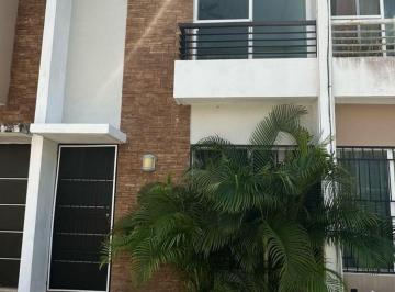 Casa · 66m² · 2 Recámaras · 2 Estacionamientos · Casa en Venta en Gran Santa Fe III