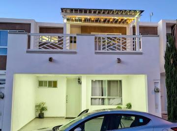 Hermosa Casa al Norte con 4 habitaciones, Alberca · Hermosa Casa en Venta. Excelente Ubicación y Lista Para Habitar