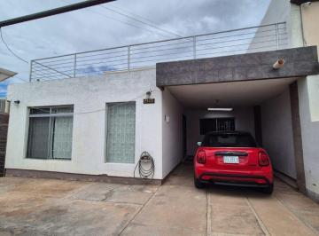 Casa de 3 habitaciones, Chihuahua · Casa en Renta de un Piso en Col. Mirador $17