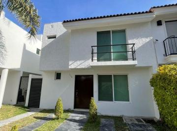 Casa en condominio de 4 habitaciones, Tlajomulco de Zúñiga · Casa Residencial en Renta en Fraccionamiento Nueva Galicia. Coto Valencia