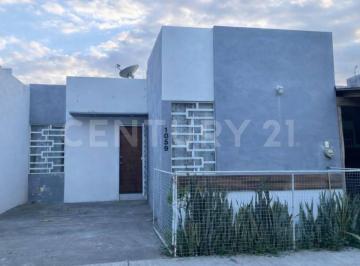 Casa · 70m² · 2 Recámaras · 1 Estacionamiento · Casa en Venta Fracc. El Haya Villa de Álvarez, Colima