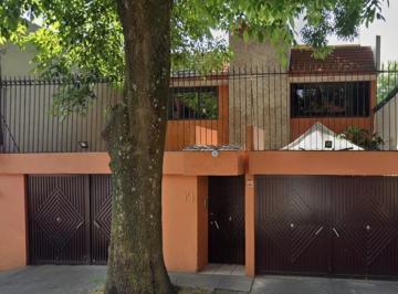 Casa de 3 habitaciones, Coyoacán · Casa en Venta en Campestre Churubusco, Coyoacán