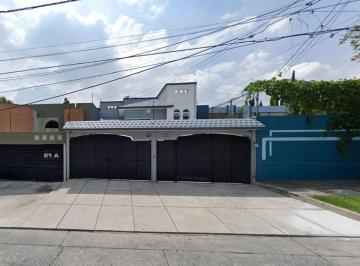 Casa de 4 habitaciones, Naucalpan de Juárez · Venta de Casa en Cd. Satelite, Naucalpan.
