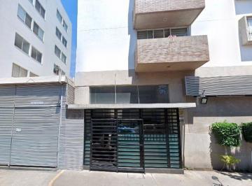 Departamento de 3 habitaciones, Gustavo A. Madero · Casa en Venta en Constitución de La República, Gustavo A. Madero Cerca del Hospital General La Villa