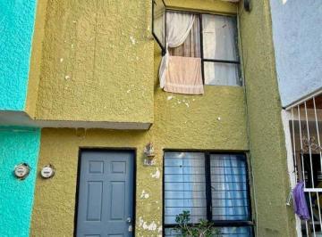 Casa · 63m² · 2 Recámaras · 1 Estacionamiento · Casa en Venta en Parques de Tlaquepaque, San Pedro Tlaquepaque