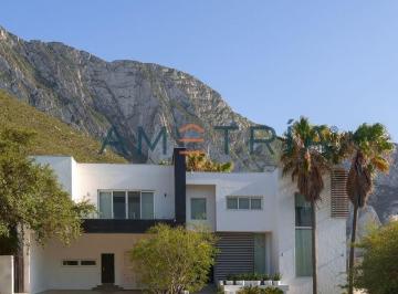Casa de 3 habitaciones, Santa Catarina · Casa en Venta Via Cordillera