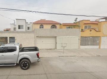 Casa de 2 habitaciones, León · Casa en Venta en Paseos del Molino, Leon, Guanajuato - Sf