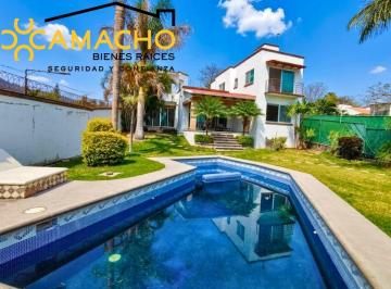 Casa de 4 habitaciones, Yautepec · Excelente y Acogedora Propiedad en Venta con Alberca en Fracc. "La Josefina", Oaxtepec Olc - 4441