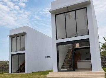 Casa de 4 habitaciones, Tepoztlán · Venta de Desarrollo de 3 Lofts – Tepoztlán, Morelos