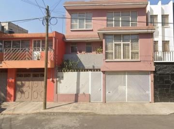 Casa de 7 habitaciones, Iztapalapa · Venta de Casa en Iztapalapa, Heroes de Churubusco