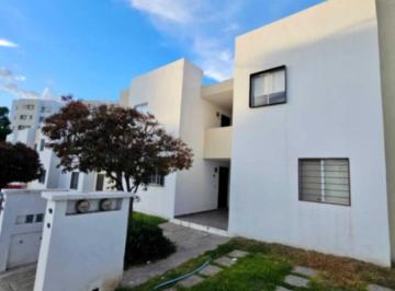 1 · Renta de Depa Duplex en Planta Baja en Privalia Ambienta de 2 Recámaras y Estudio.