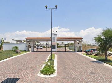 Casa de 3 habitaciones, El Marqués · Casa en Venta en Cd. Maderas