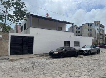 Casa de 3 habitaciones, Cancún · Casa en Renta 3 Recamaras + Estudio, 1 ½ Baños, 3 Aires Condicionados, Cuarto de Lavado, Cochera