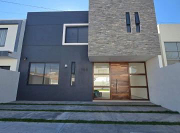 Casa en condominio de 3 habitaciones, Tlajomulco de Zúñiga · ¡Casa Residencial en Jardines de Santa Anita Nueva en Renta!