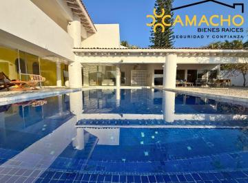 Casa de 4 habitaciones, Atlatlahucan · Unica, Amplia y Acogedora Villa en Venta con Vista Panoramica y Alberca en Lomas de Cocoyoc Olc - 4454
