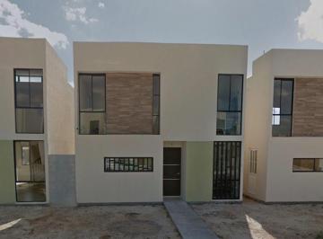 Casa de 3 habitaciones, Mérida · Casa en Venta en Paseos de Paseos de Opichen, Mérida Yucatán Adjudicada Clj