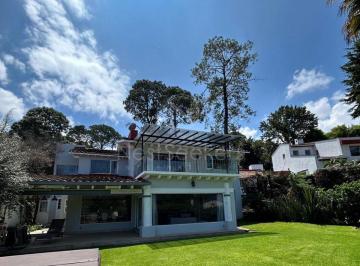 Casa en condominio de 3 habitaciones, Valle de Bravo · Residencia en Renta en Avandaro, Valle de Bravo