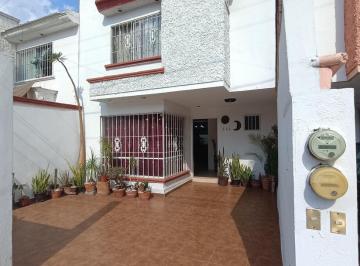 Casa · 114m² · 3 Recámaras · 2 Estacionamientos · Casa en Venta en Jardines de Oriente con 3 Recamaras