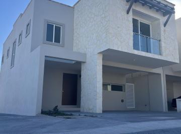 c5256de3b8ceffd523379e558b7c4b46605738bcb6243a478df999d4a977684d · Casa en Venta en La Vista - Castello