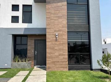 Casa · 126m² · 3 Recámaras · 2 Estacionamientos · Casa en Venta a Una Calle de Río de Las Avs Pachuca, Hgo