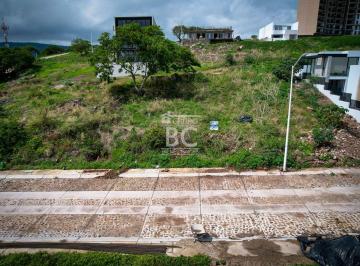 d8eeb29d861f27df3d6dfc299d62e63039fb2198ab817443de396fd23bdeb3dc · Terreno Exclusivo en Venta en Chapala Lago Luna | 300 m² a 150 m del Lago L26