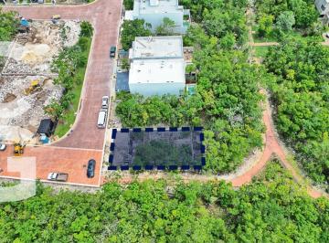 Terreno / Lote · 250m² · Terreno en Venta en Cancún en Residencial Vía Cumbres de 250 m²