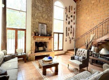 a91e5a3137a947479d9fc8ca17c70741e2f2e42633fa91e2aa18ed8c3b1684d8 · Quinta en Venta, Santiago