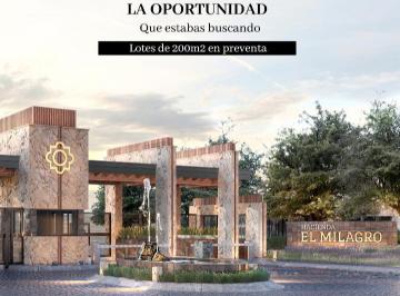 Terreno / Lote · 200m² · Terreno en Oscar Flores Tapia y Arteaga