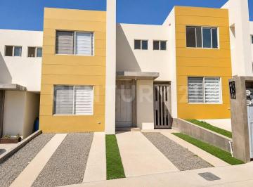 Casa · 107m² · 3 Recámaras · 2 Estacionamientos · Casa en Renta en Ensenada I El Sauzal