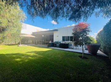 4b5f24883193c7d3108c8ddda6e3d7d48150a23a47f09be5eae3f7eb0852e2e4 · Casa en Venta en Jurica Regency, Qro