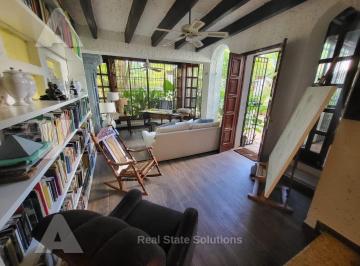 Casa · 211m² · 4 Recámaras · 1 Estacionamiento · Casa en Renta Planta Baja, 4 Recámaras, Estilo Mexicano, Amueblada/equipada, Pargo, Sm 3, Cancún.