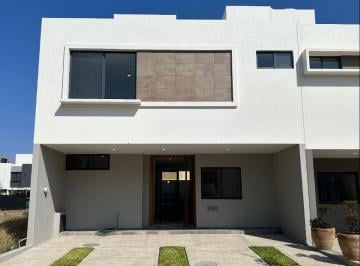 Casa en condominio de 4 habitaciones, Zapopan · Casa en Venta Zapopan Coto Altanza - Soare 3 - Fraccionamiento Solares