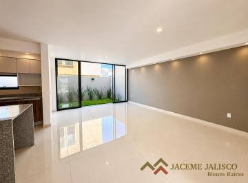 Casa en condominio de 4 habitaciones, Zapopan · Casa en Venta Zapopan Coto Altanza - Soare 3 - Fraccionamiento Solares